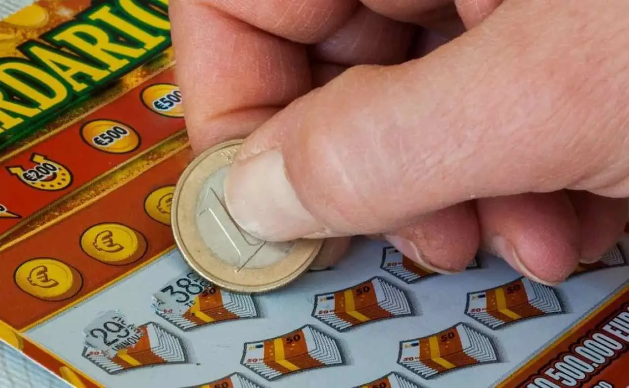 Trucco per vincere sempre ai Gratta e Vinci: ecco cosa devi fare